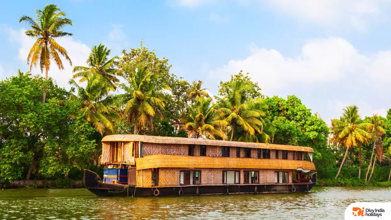 Alleppey house boat view
