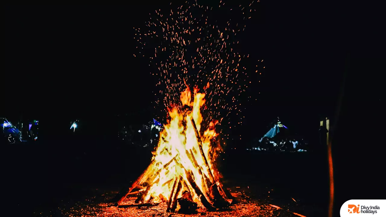 Kasol camp born fire picture